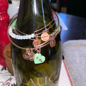 Rose Gold Alex and Ani set ❤️